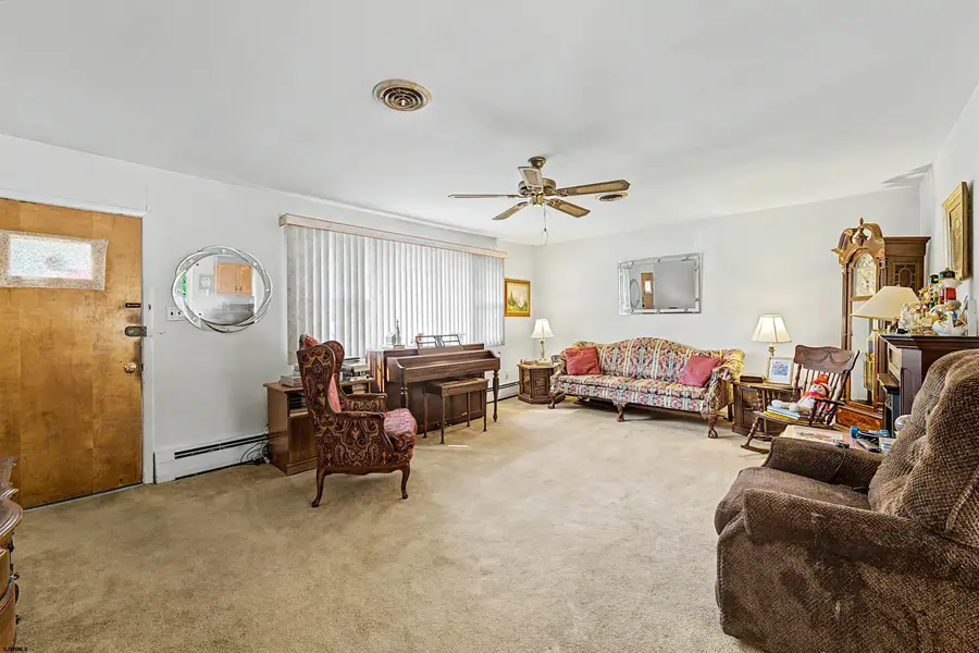 608 Yarmouth Ave, Absecon, NJ 08201 - #3
