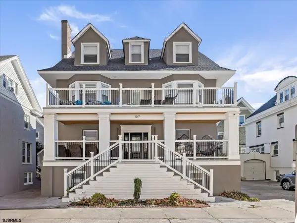 107 S Austin Ave, Ventnor, NJ 08406