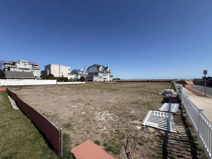 111 S Cornwall Ave, Ventnor City, NJ 08406 - #3