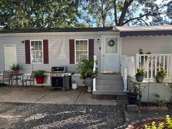 2528 Tilton Rd Trlr 301, Egg Harbor Township, NJ 08234