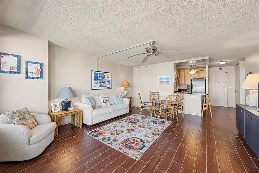 9400 Atlantic Ave #204, Margate City, NJ 08402 - #3