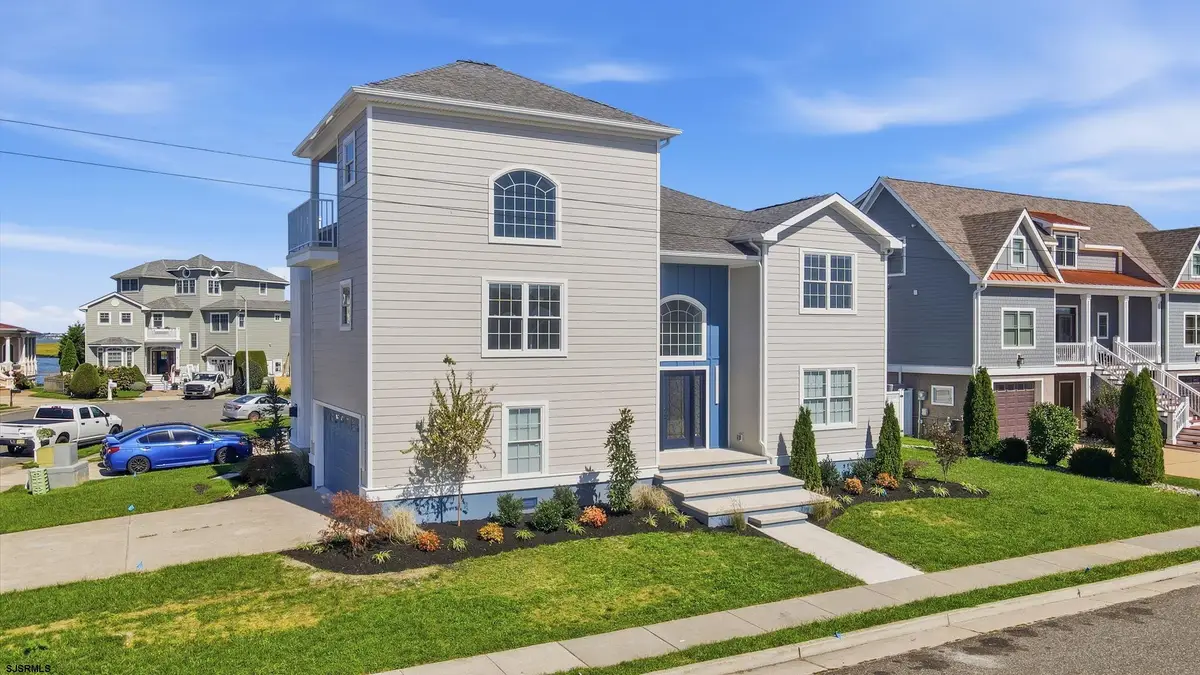 909 N Burghley Ave, Ventnor City, NJ 08406 - #1