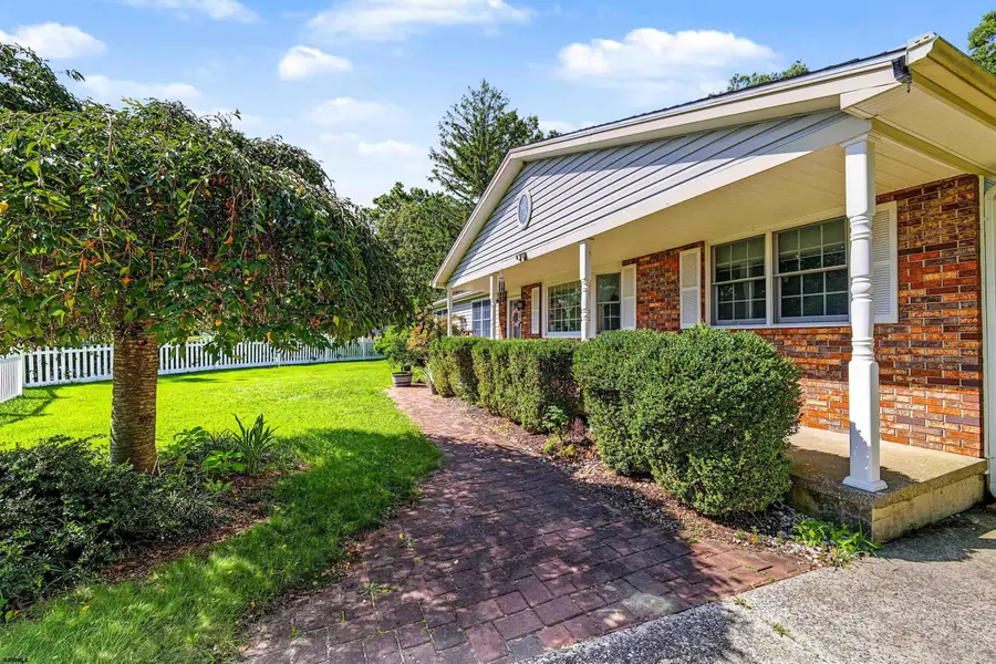 11 Berkshire Dr, Egg Harbor, NJ 08234 - #3