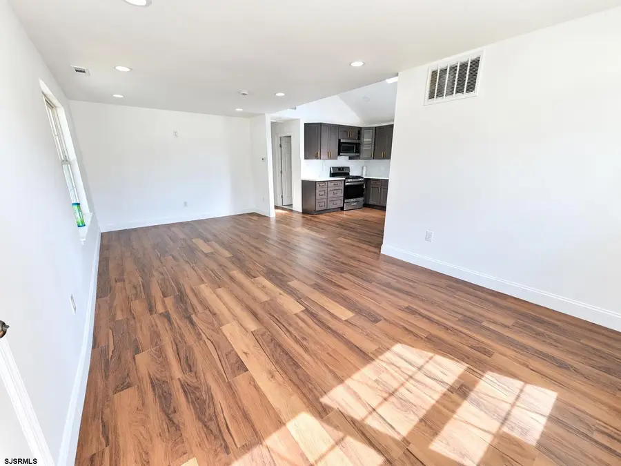 705 Pine Street, Egg Harbor City, NJ 08215 - #2
