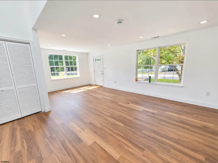705 Pine Street, Egg Harbor City, NJ 08215 - #3