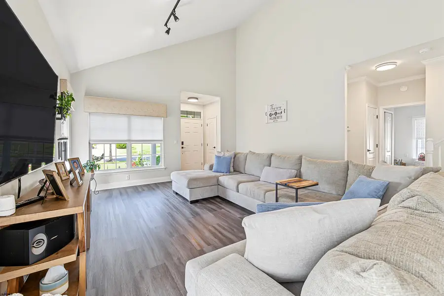 5 Burnside Dr, Egg Harbor, NJ 08234 - #3
