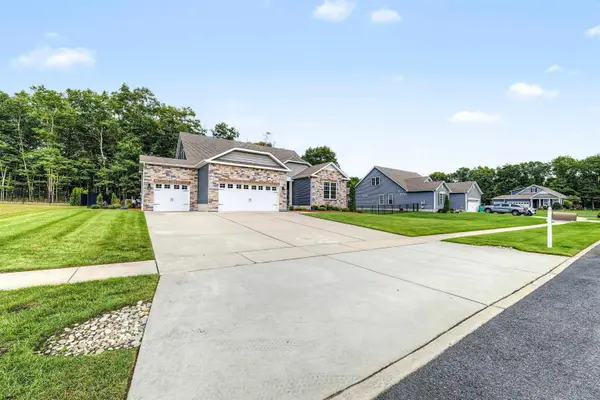 103 Laquinta Dr, Egg Harbor Township, NJ 08234