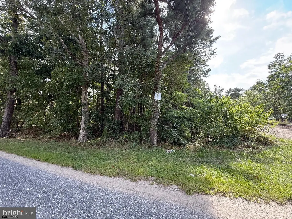 E Collings Dr, Williamstown, NJ 08094 - #1