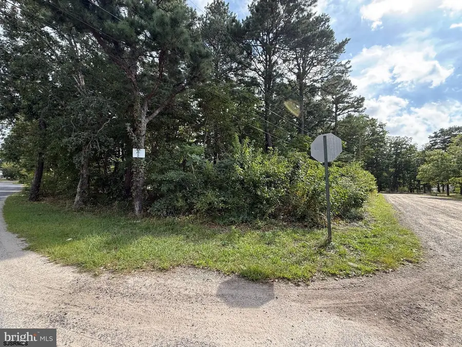 E Collings Dr, Williamstown, NJ 08094 - #2