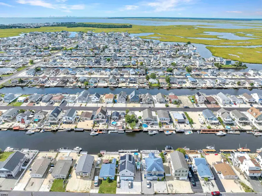 26 W Potomac Dr, Mystic Island, NJ 08087 - #2