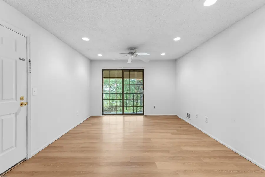 142 Sussex Pl #142, Smithville, NJ 08205 - #3