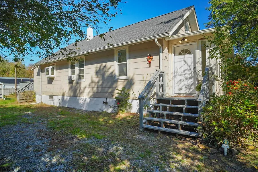747 Havana Ave, Egg Harbor City, NJ 08215 - #2
