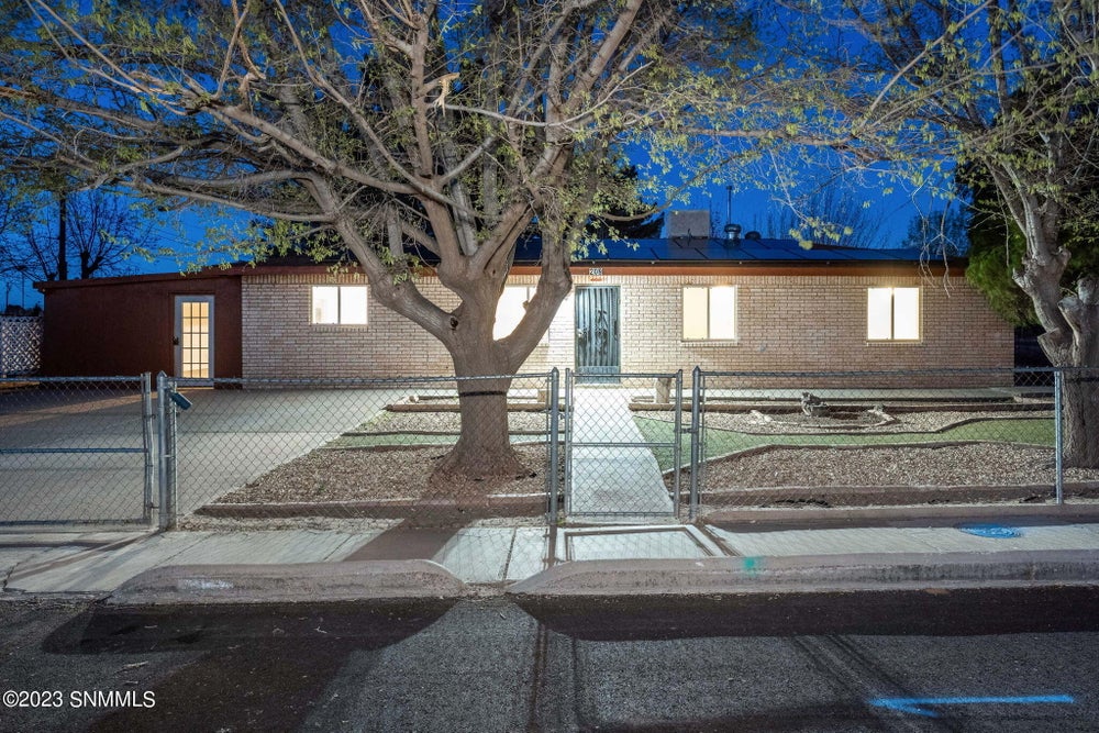 209 Tierra Del Sol Drive, La Mesa, NM 88044 BHGRE