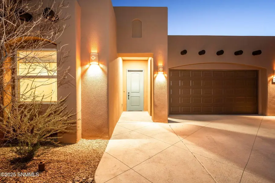 8008 Willow Bloom Circle, Las Cruces, NM 88007 - Image #3