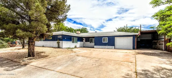 1610 Country Club Circle, Las Cruces, NM 88001