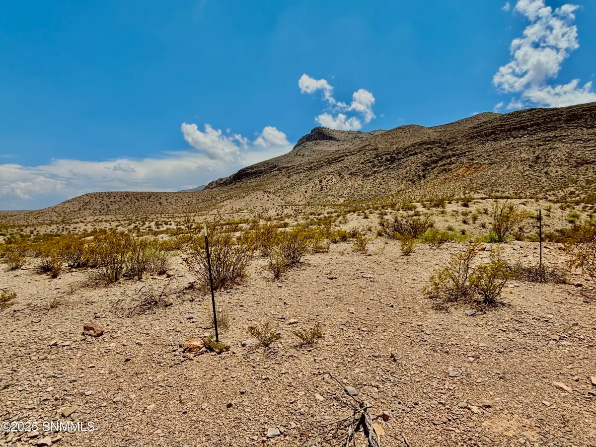 206 Camino Orilla, Radium Springs, NM 88054 - Image #1