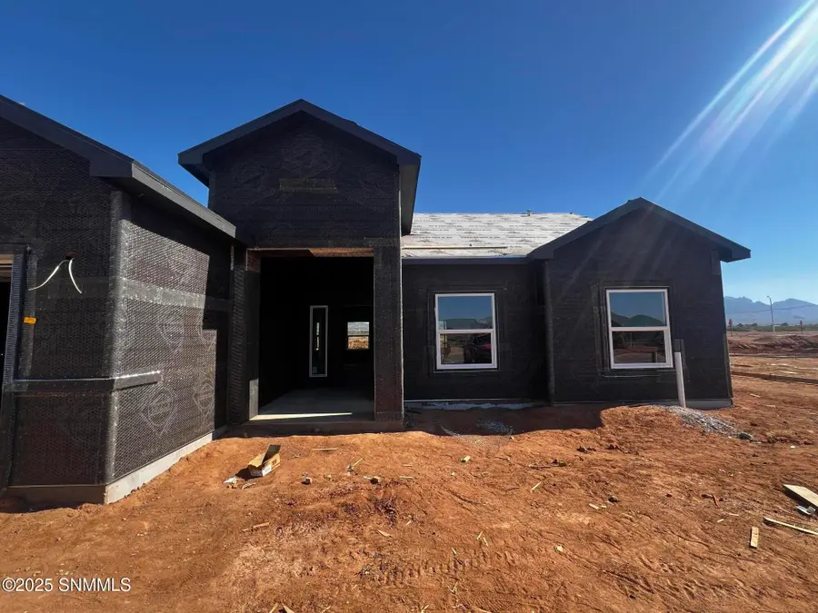 6534 Swan Street, Las Cruces, NM 88012 - Image #2