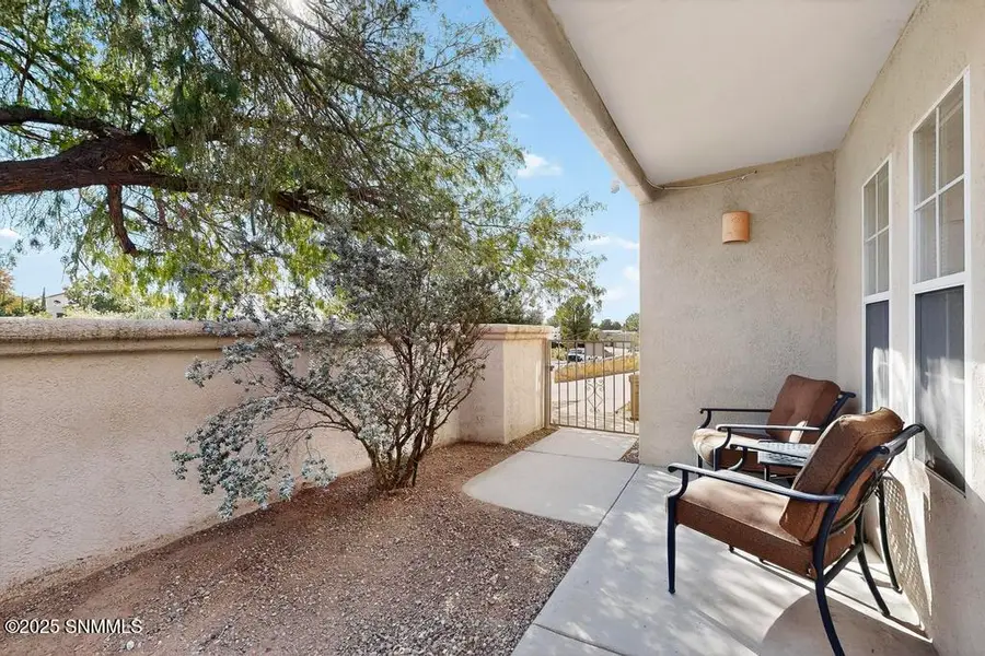 610 Canyon Point Road, Las Cruces, NM 88011 - Image #2