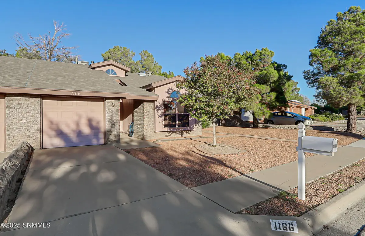 1166 N Willow Street, Las Cruces, NM 88001 - Image #1