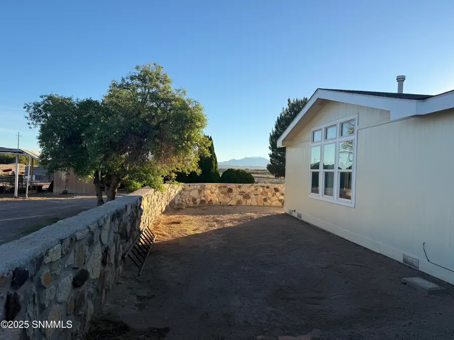 5260 N Valley Drive, Las Cruces, NM 88007 - Image #2