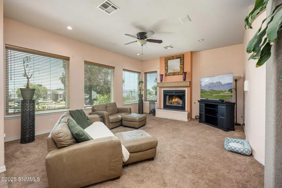2848 Diamond Springs Drive, Las Cruces, NM 88011 - Image #2