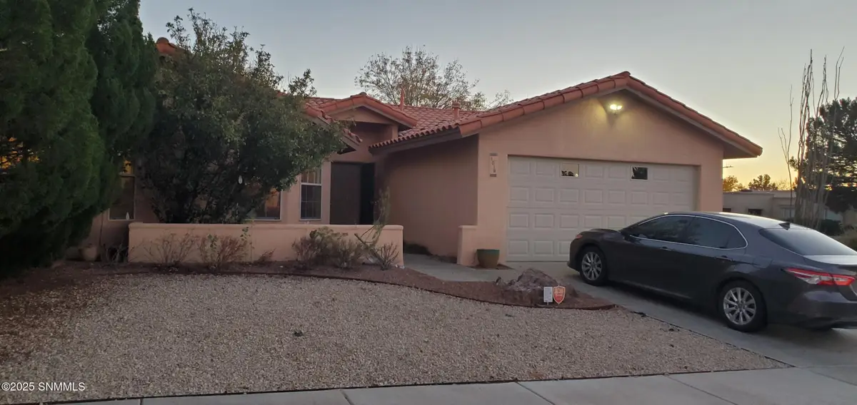 1018 La Plata Drive, Las Cruces, NM 88007 - Image #1