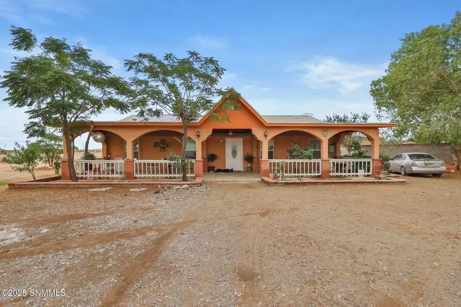 328 Angelina Boulevard, Chaparral, NM 88081 - Image #2