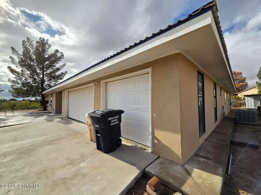 1021 La Quinta Street, Las Cruces, NM 88007 - Image #2