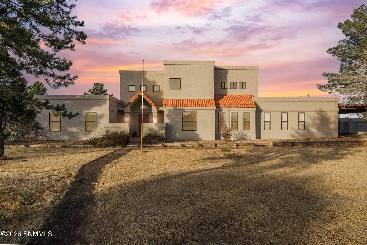 3630 Paradise Lane, Las Cruces, NM 88007 - Image #1