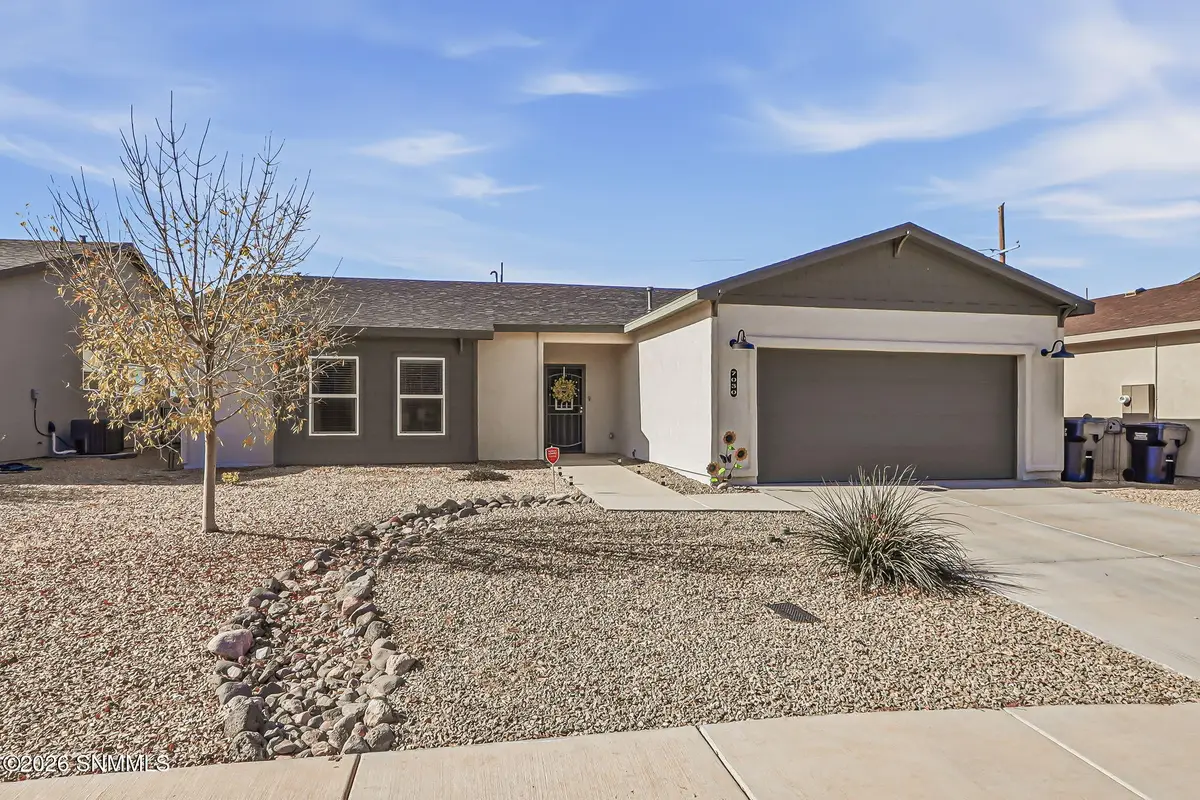 7030 Aretha Way, Las Cruces, NM 88012 - Image #1