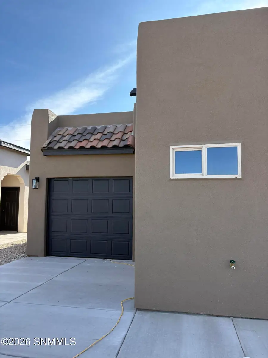 1097 Chitamacha Road, Las Cruces, NM 88007 - Image #2