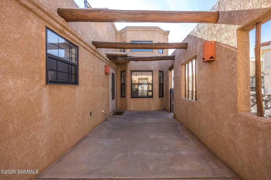 2151 Foxtail Pine Drive, Las Cruces, NM 88012 - Image #3