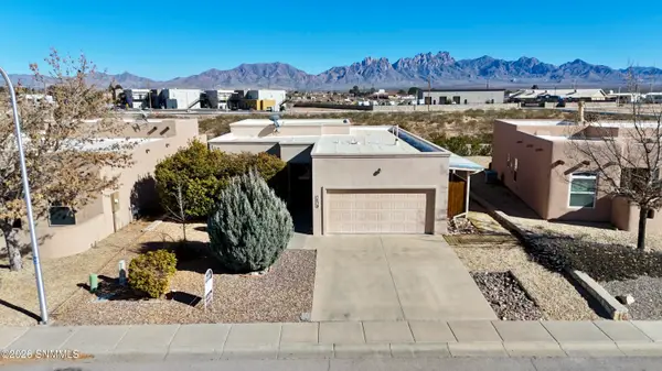 5438 Sombra Azul Street, Las Cruces, NM 88012