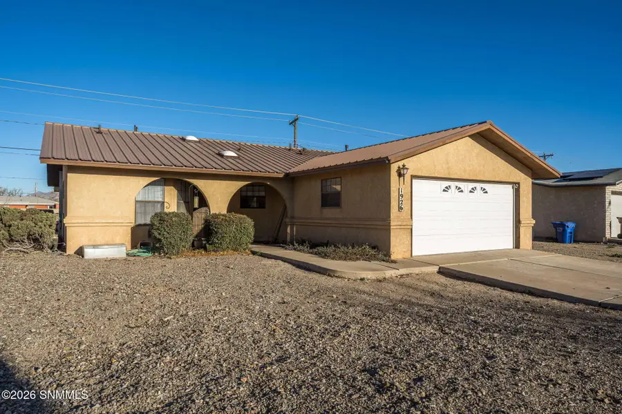 1926 Chateau Drive, Las Cruces, NM 88005 - Image #2