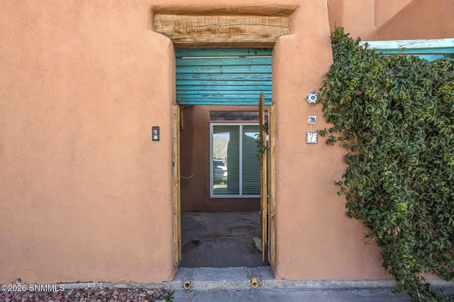 701 Indian Hollow #7, Las Cruces, NM 88011 - Image #2