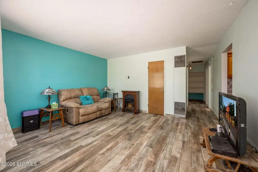 2220 Coleen Court, Las Cruces, NM 88001 - Image #2