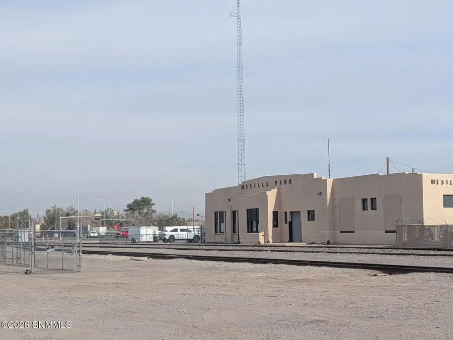 3204 Harrelson Street, Las Cruces, NM 88005 - Image #2