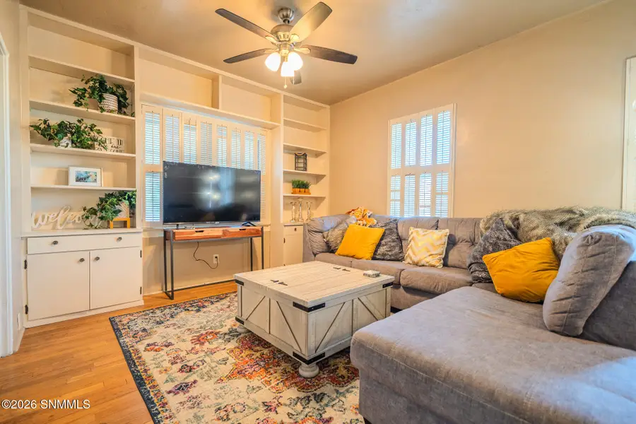129 W Willoughby Avenue, Las Cruces, NM 88005 - Image #3