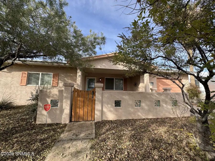 1865 Stanton Avenue, Las Cruces, NM 88001 - Image #2