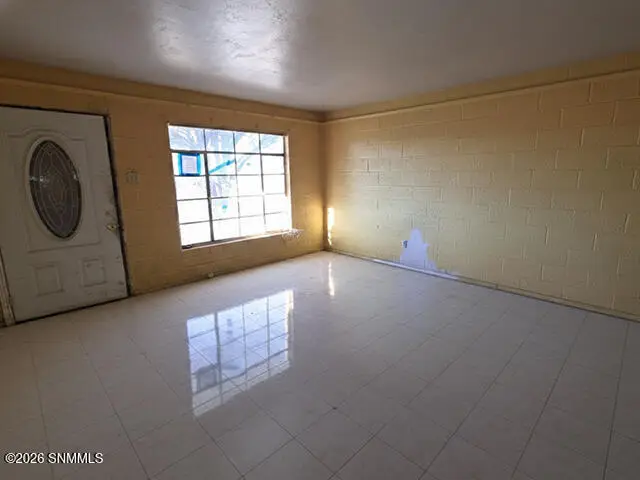 1209 S Locust Street, Las Cruces, NM 88001 - #2