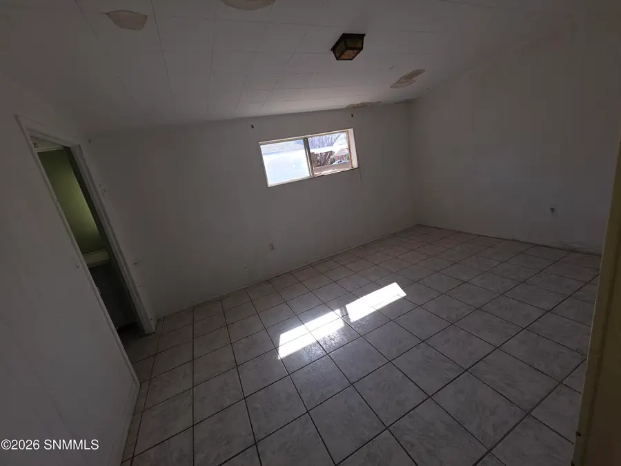 1705 Lester Avenue, Las Cruces, NM 88001 - #3