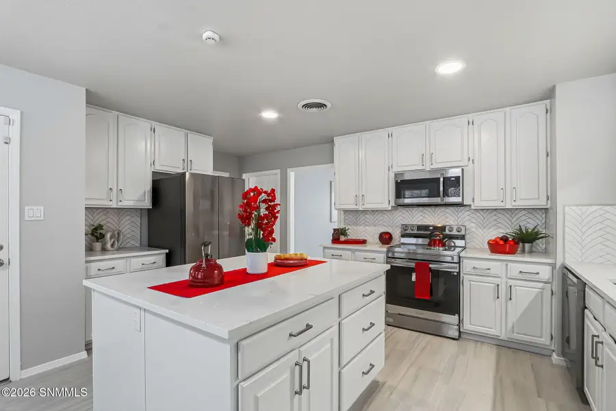 1007 Ivydale Drive, Las Cruces, NM 88005 - Image #2