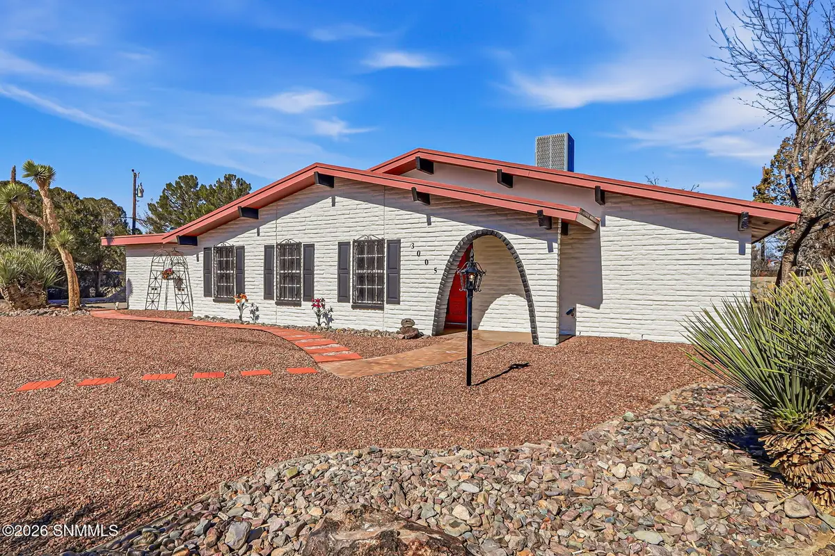 3005 Ronna Drive, Las Cruces, NM 88001 - Image #1