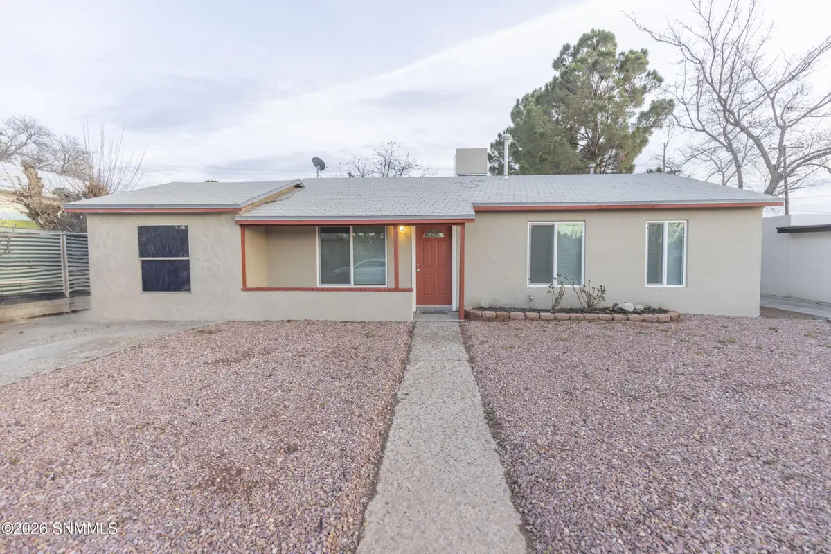 1104 Gardner Avenue, Las Cruces, NM 88001 - #1