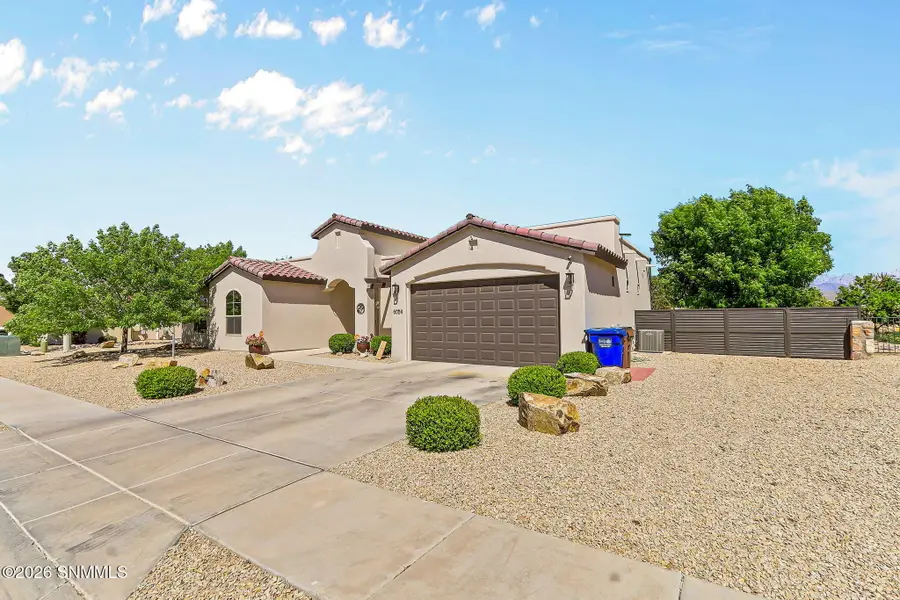 6054 Metro Woods Street, Las Cruces, NM 88012 - #2