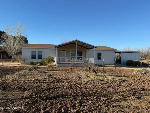 3645 Lucky Lindy Lane, Las Cruces, NM 88007