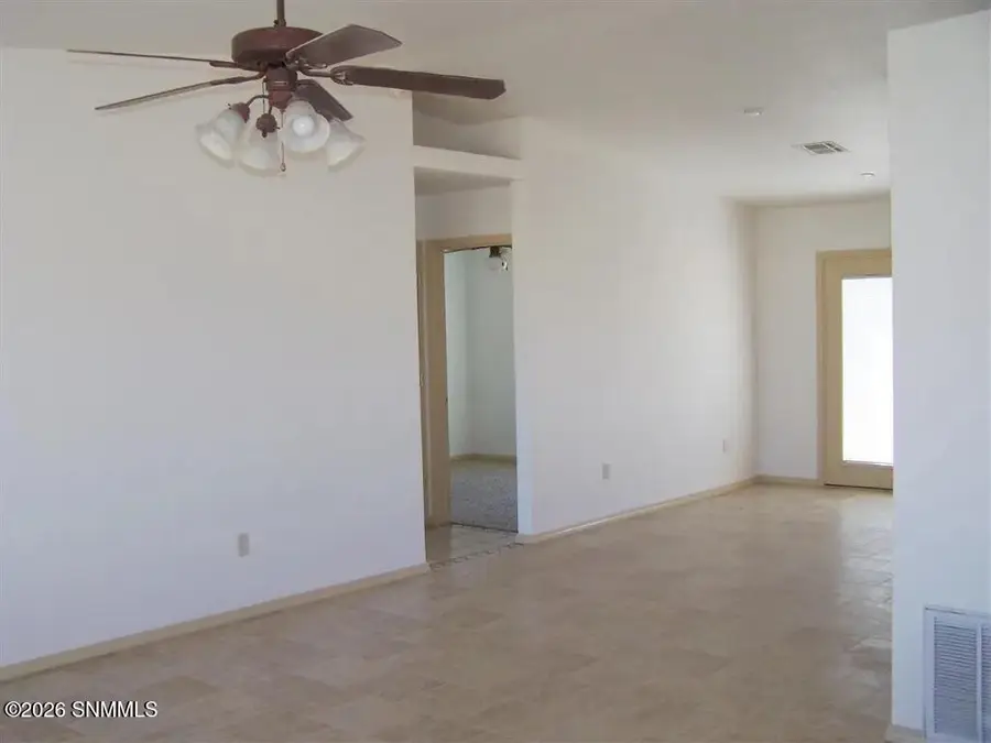 2324 Sierra Vista Court, Alamogordo, NM 88310 - #2