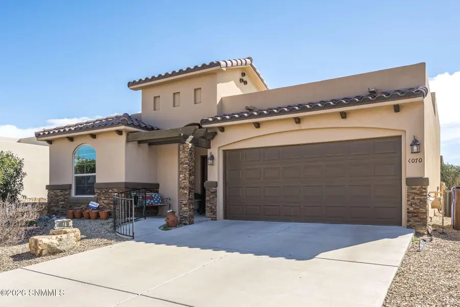 4070 Monte Sombra Avenue, Las Cruces, NM 88012 - #2