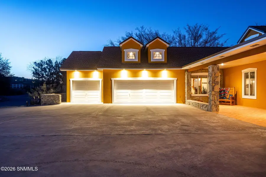 2561 Mesilla Hills Drive, Las Cruces, NM 88005 - #2