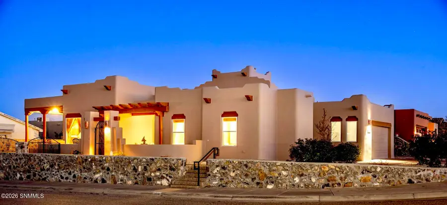 3548 Cave Creek Manor, Las Cruces, NM 88011 - #3